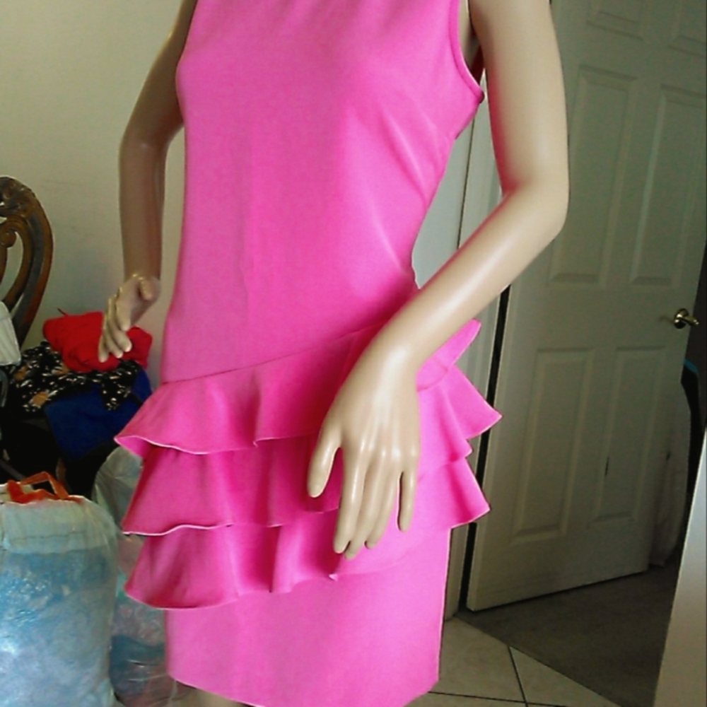 BNWOT PINK ESLEY DRESS W/ RUFFLES SZ. SM SLEEVELESS  LOWER THIGH LENGTH - Picture 10 of 10
